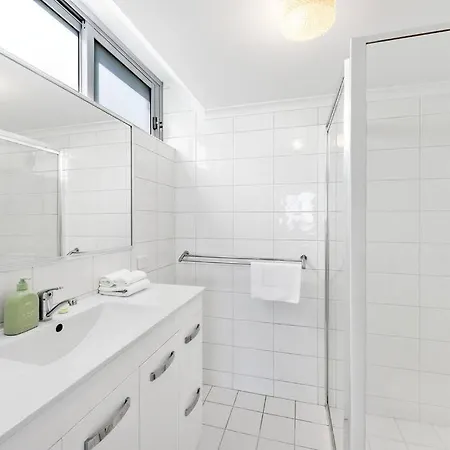 Amazing Beach View And Perfect Location Kirra Gold Coast Exterior photo